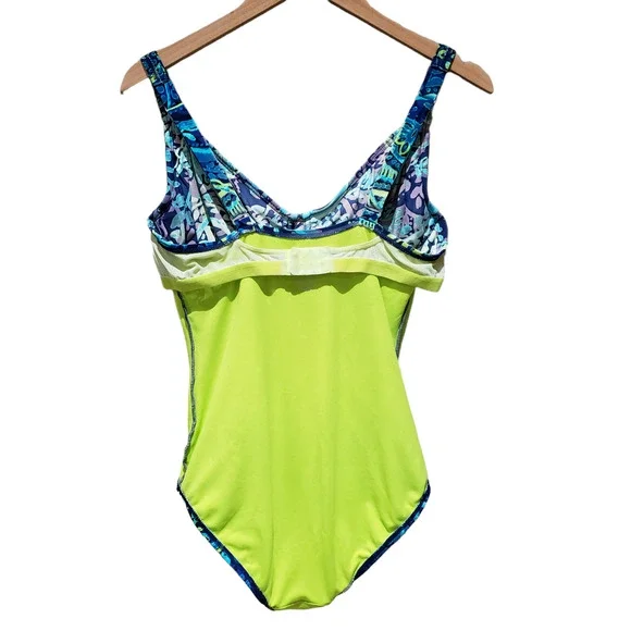 Title Nine - Picture 4 of 12